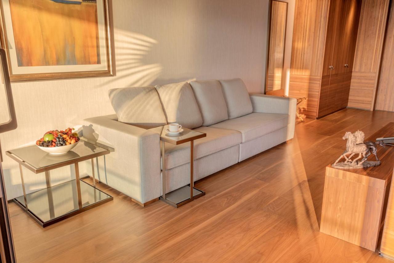 D Maris Bay Hotel Хисарону Екстериор снимка
